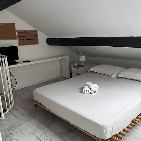 Downtown Loft *