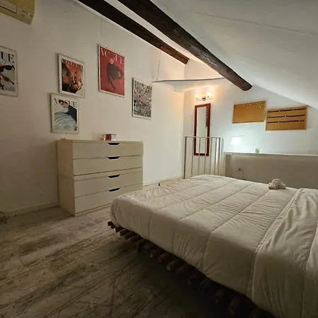 Downtown Loft *